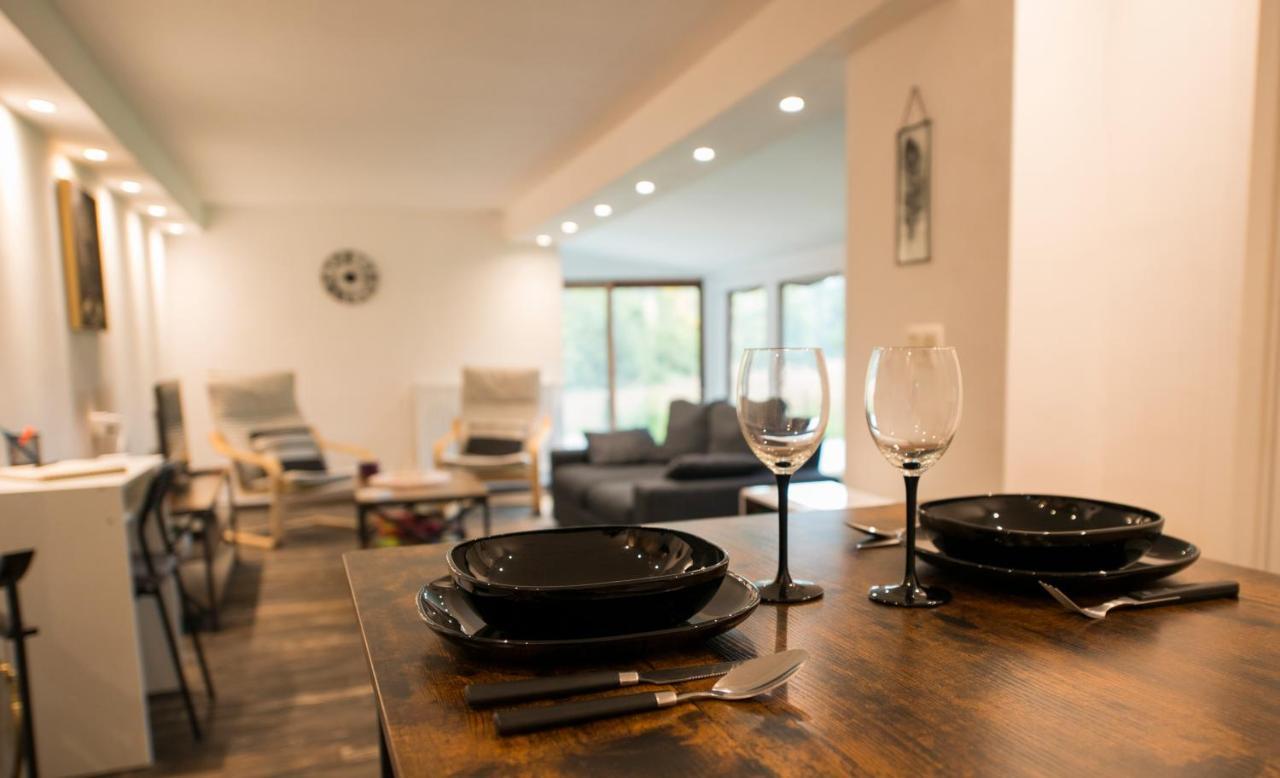 Le Chalet Naturzen Hastiere-par-dela エクステリア 写真
